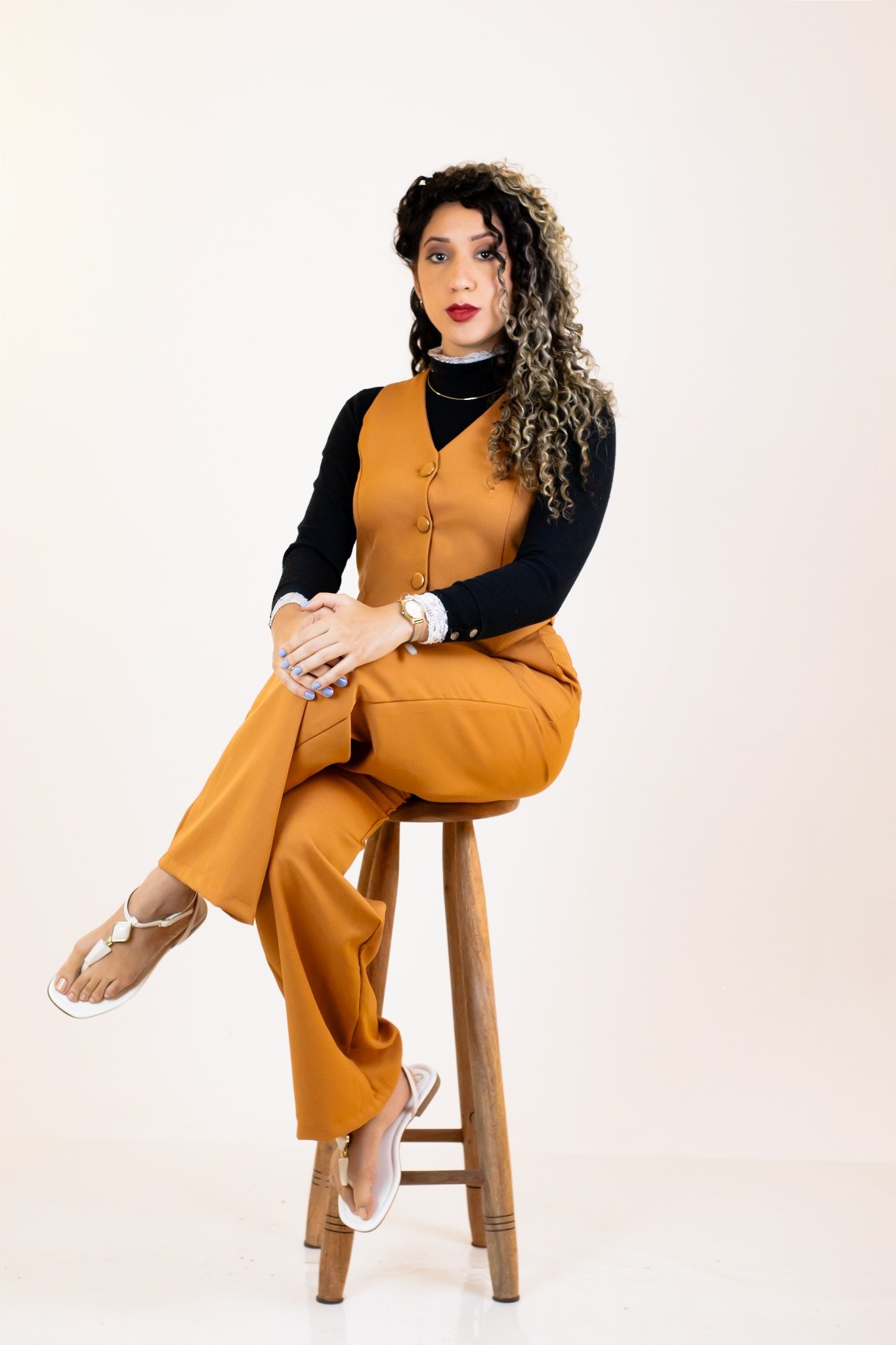Naomi Ísis Santos De Souza em retrato profissional